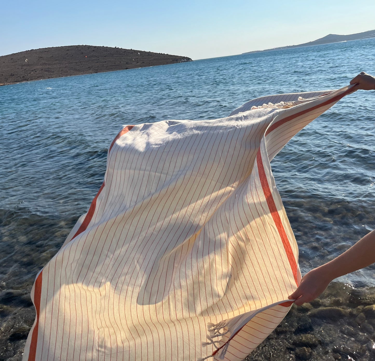 Hera 100% Cotton Handwoven Beach and Bath Towel