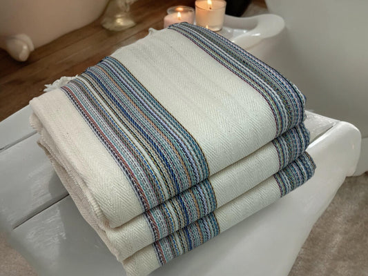 Lycia Multi Color 100% Cotton Luxury Beach and Bath Towel, Perfect Gift for Spoiling Your Loved Ones. Comes with Free Cotton Carry Bag!